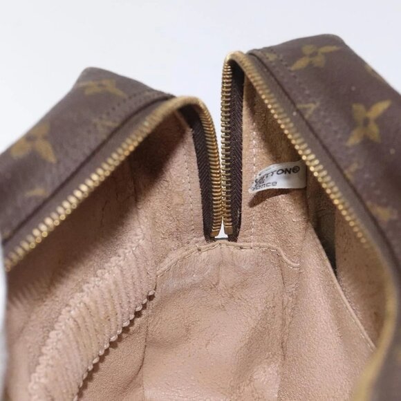 LOUIS VUITTON Monogram Trousse Toilette 28 Clutch Bag - Picture 14 of 16